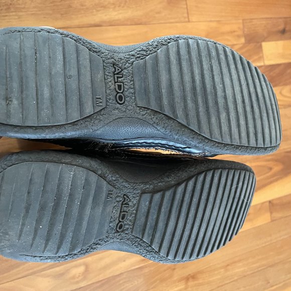 Comfy tall boots, great for spring/fall - Picture 2 of 3